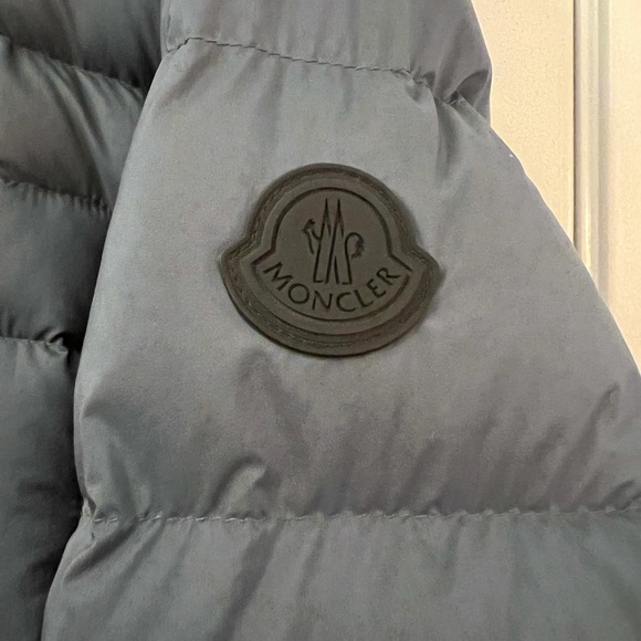 Monicker Guesmi Quilted Down Gilet Men’s Jacket - Picture 2 of 12